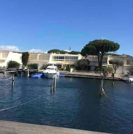 Дом отдыха Belle Grande Marina En Duplex Avec Appontement Ле-Гро-дю-Руа