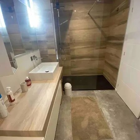 Belle Grande Marina En Duplex Avec Appontement * Ле-Гро-дю-Руа