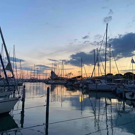 Belle Grande Marina En Duplex Avec Appontement * Ле-Гро-дю-Руа
